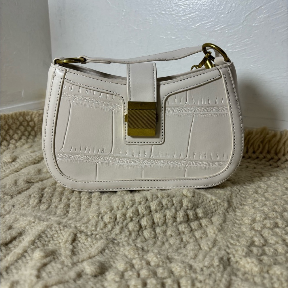Elegant Cream Handbag